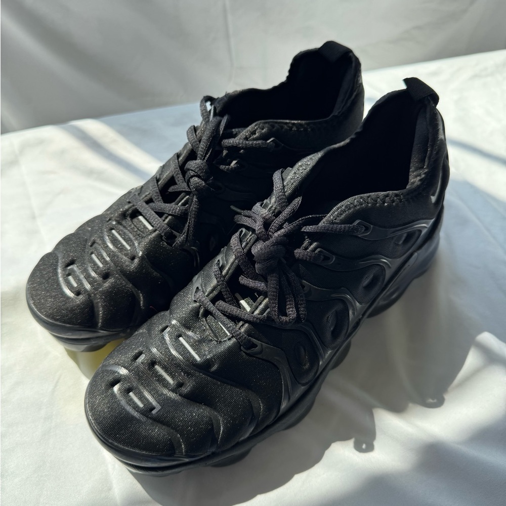 Nike Black Athletic Shoes